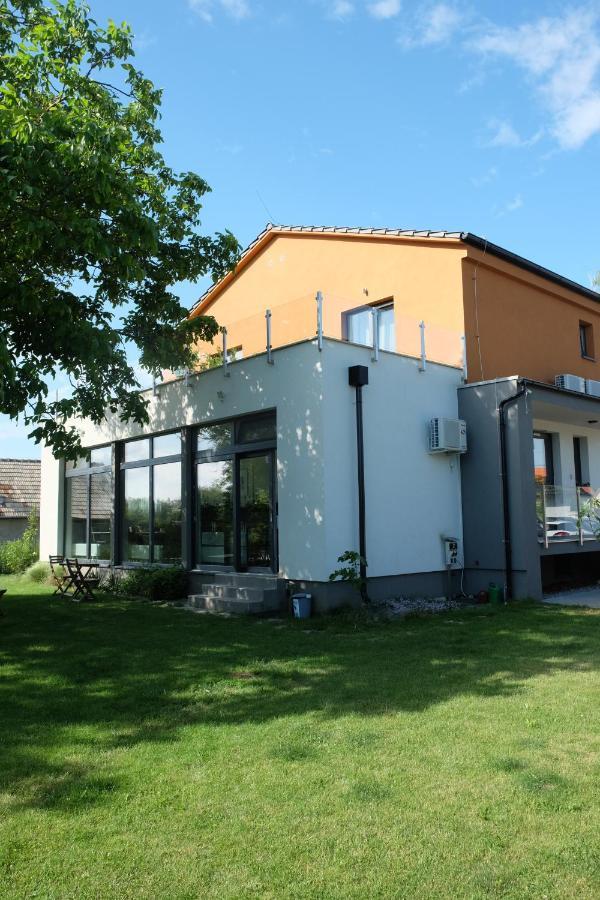 Penzión pod brezami** Nitra Exterior foto